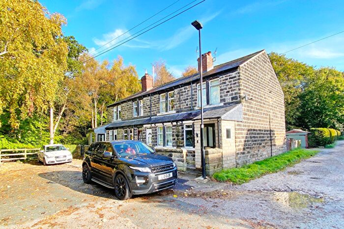 2 Bedroom End Of Terrace House For Sale In Plantation Road, Harrogate, HG2