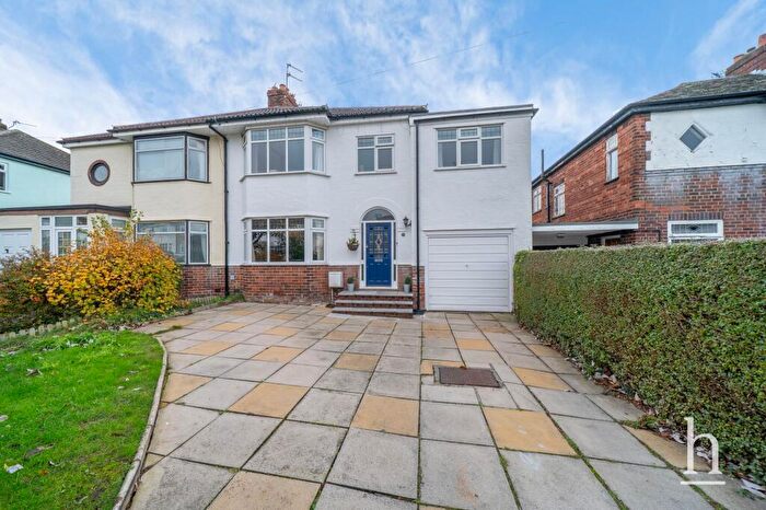 4 Bedroom Semi Detached House For Sale In Ferguson Avenue, Wirral, CH49