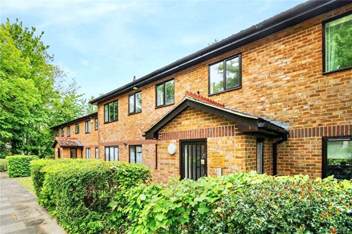 1 Bedroom Flat For Sale In Meresborough Road, Rainham, Gillingham, Kent, ME8