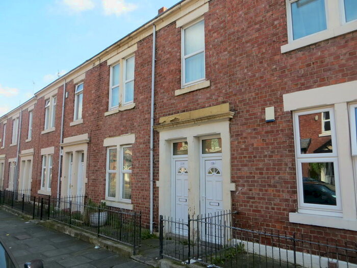 2 Bedroom Ground Flat To Rent In Croydon Road, Arthurs Hill, NE4