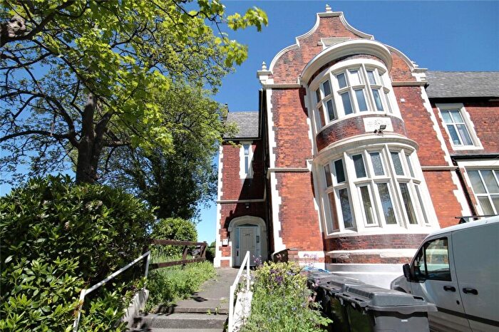 1 Bedroom Apartment To Rent In Eccles Old Road, Salford, Manchester, M6