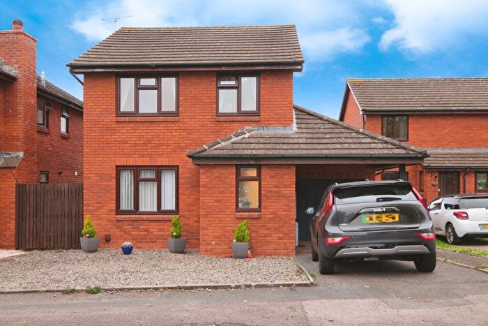 3 Bedroom Detached House For Sale In Bridle Road, Hereford, HR4