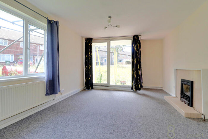 2 Bedroom Flat To Rent In Essex Court, Eastbourne, BN20