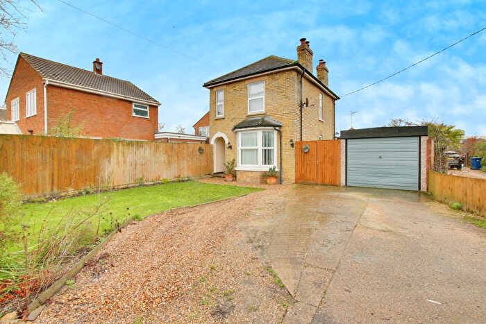 3 Bedroom Detached House For Sale In Blue Lane, Wimblington, PE15