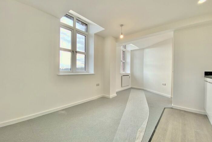 1 Bedroom Apartment To Rent In Viaduct Road, Leeds, LS4