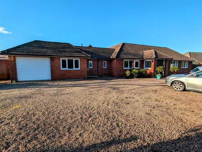 3 Bedroom Detached Bungalow For Sale In Kingsthorne, Hereford, HR2