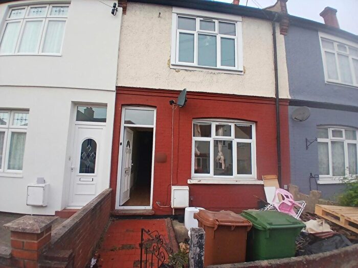 3 Bedroom Terraced House To Rent In Collingwood Road, Sutton, SM1