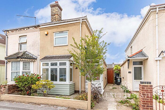 3 Bedroom Semi Detached House For Sale In Lincoln Avenue, Bournemouth, Bournemouth Christchurch Poole, BH1
