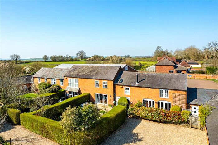 3 Bedroom Barn Conversion For Sale In Cublington Road, Aston Abbotts, Aylesbury, Buckinghamshire, HP22