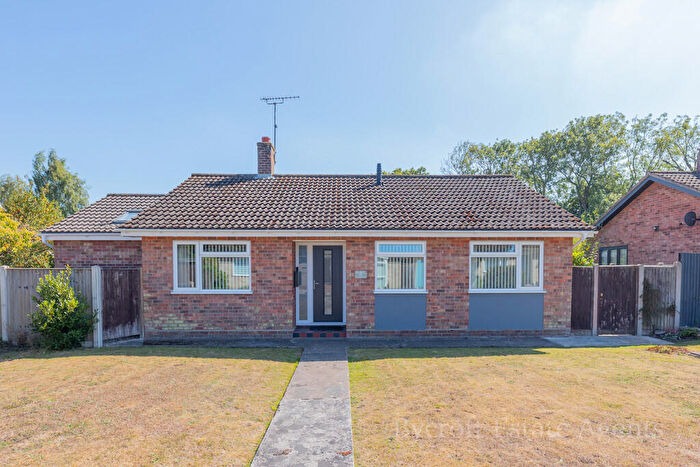 3 Bedroom Detached Bungalow For Sale In Curlew Green, Oulton Broad, NR32