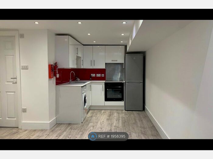 1 Bedroom Flat To Rent In Greenwich South Street, London, SE10