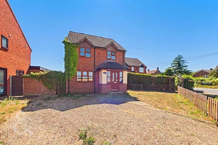 3 Bedroom Detached House For Sale In The Street, Tibenham, Norwich, NR16