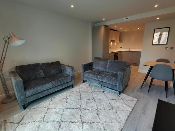 1 Bedroom Flat To Rent In Broad Street, Birmingham, B15