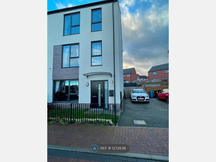 5 Bedroom Semi-Detached House To Rent In Brearley Drive, Sheffield S5