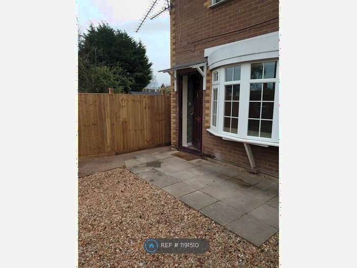 2 Bedroom Flat To Rent In Brunbrick House, Woking, GU22