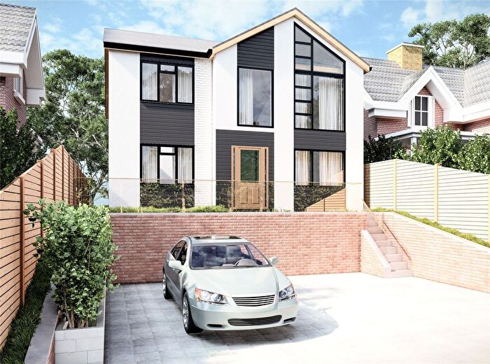 3 Bedroom Bungalow For Sale In Ferney Field Road, Chadderton, Oldham, Greater Manchester, OL9