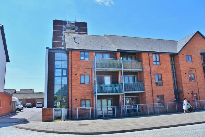 1 Bedroom Flat To Rent In Oakridge Road, Oakridge, Basingstoke, RG21