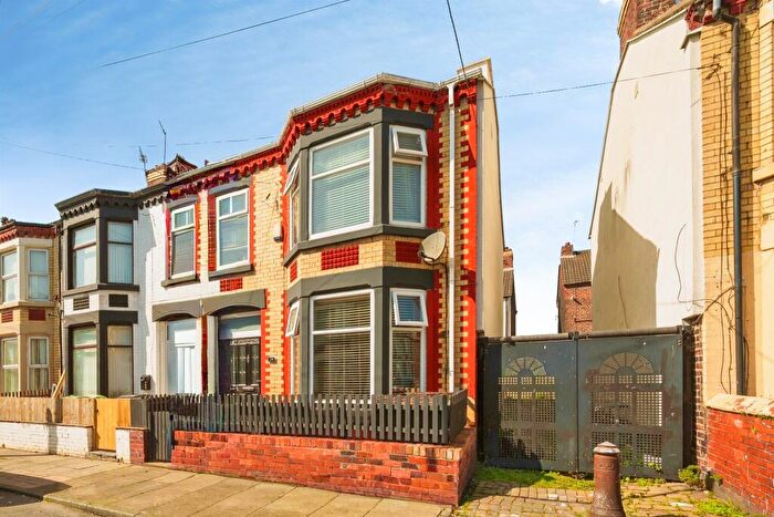 3 Bedroom End Of Terrace House For Sale In Clarence Road, Wallasey, CH44