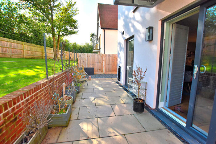 2 Bedroom Apartment To Rent In Lees Close, Thaxted, Dunmow, Essex, CM6