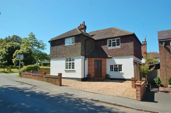 4 Bedroom Detached House To Rent In Elm Road, Penn, High Wycombe, HP10