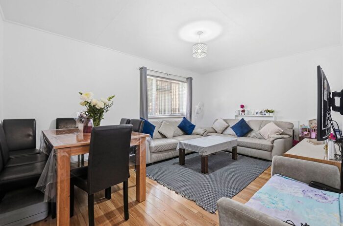4 Bedroom Terraced House For Sale In Paragon Road, London, E9