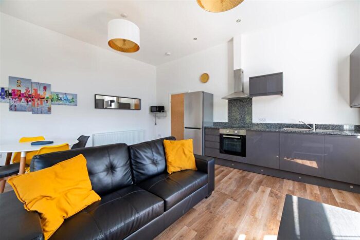 2 Bedroom Apartment To Rent In £pppw - Osborne Terrace, Newcastle Upon Tyne, NE2