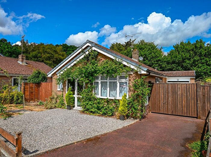 3 Bedroom Detached Bungalow For Sale In Albany Drive, Three Legged Cross, Wimborne, BH21