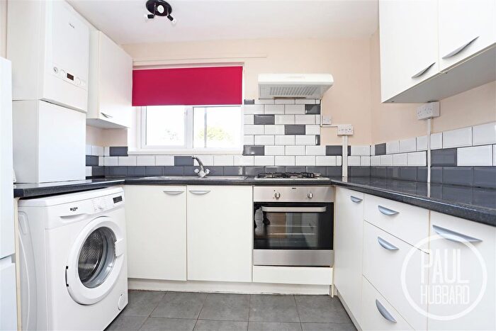 1 Bedroom Flat For Sale In Pinewood Avenue, Lowestoft, NR33