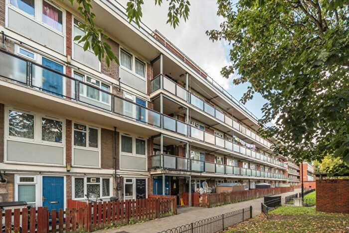 1 Bedroom Flat For Sale In Livermere Road, Hackney, E8