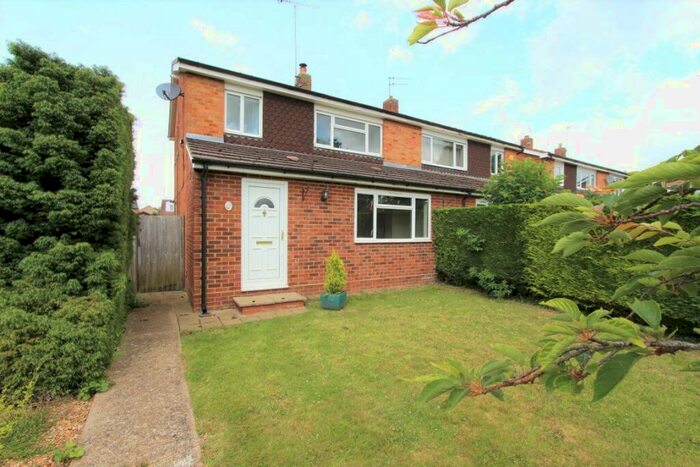 3 Bedroom House To Rent In Brookside Walk, Leighton Buzzard, LU7