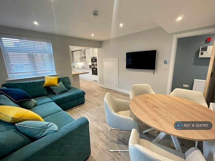 6 Bedroom End Of Terrace House To Rent In St. Katherines Road, Exeter, EX4