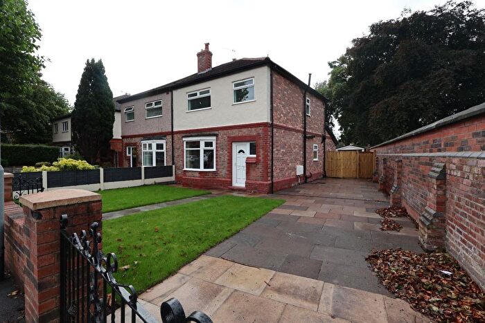 3 Bedroom Semi-Detached House To Rent In Manchester Road, Warrington, WA1