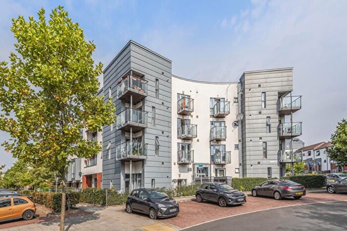 2 Bedroom Flat To Rent In Harrow, London, HA2