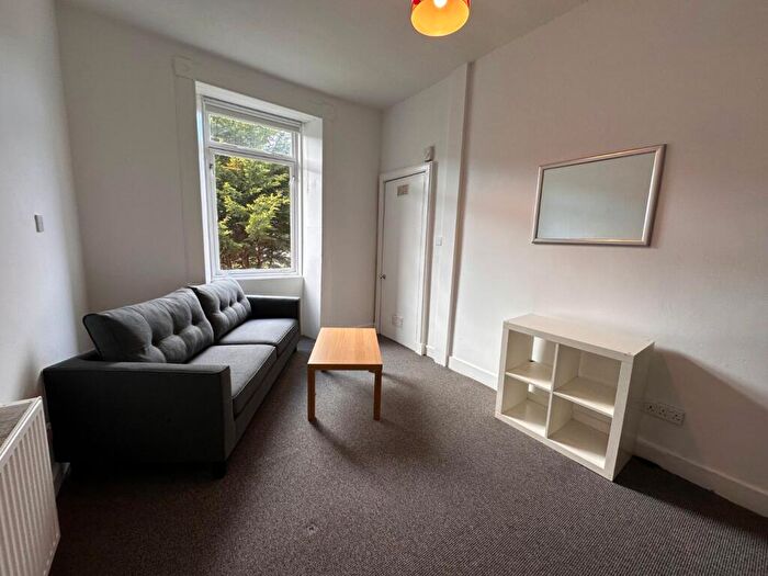 3 Bedroom Flat To Rent In Easter Road, Edinburgh, EH6