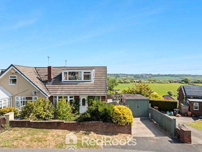3 Bedroom Semi-Detached House For Sale In Valley Road, Thornhill, WF12
