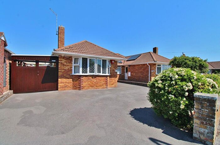 3 Bedroom Semi-Detached Bungalow For Sale In Moody Road, Hill Head, Fareham, PO14