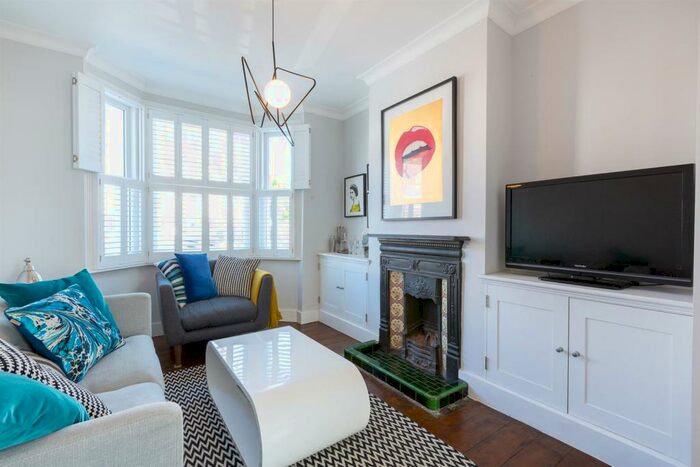 3 Bedroom House To Rent In Church Lane, Walthamstow, E17