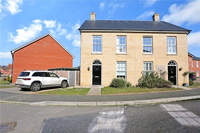 3 Bedroom Semi-Detached House For Sale In Oak Avenue, Loddon, Norwich, NR14
