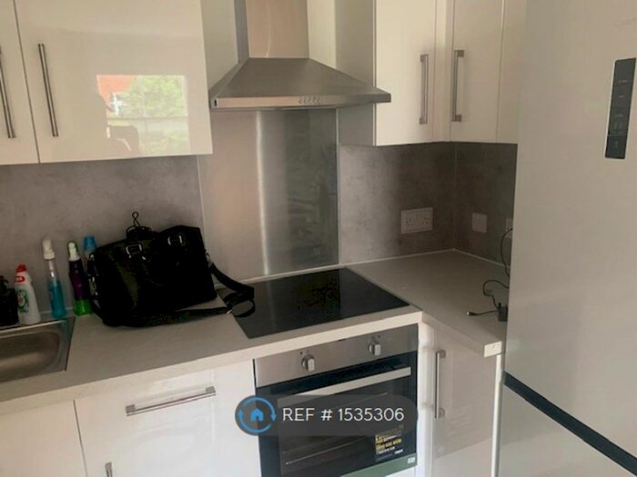 2 Bedroom Flat To Rent In Forest Hill, London, SE23