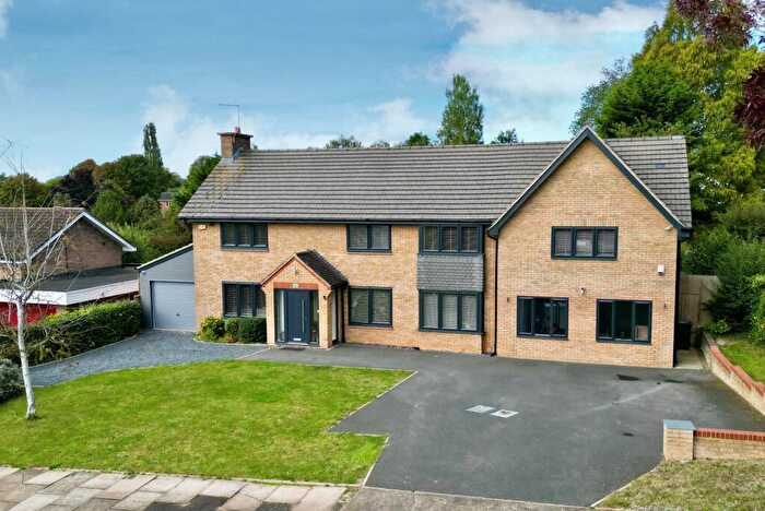 6 Bedroom Detached House For Sale In Thorburn Road, Northampton, NN3