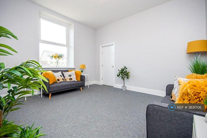 1 Bedroom Flat To Rent In Rochdale Road, Bacup, OL13