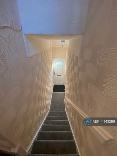 2 Bedroom Flat To Rent In East Prescot Road, Liverpool, L14