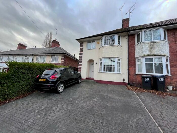 3 Bedroom House To Rent In Tennal Road, Birmingham, B32