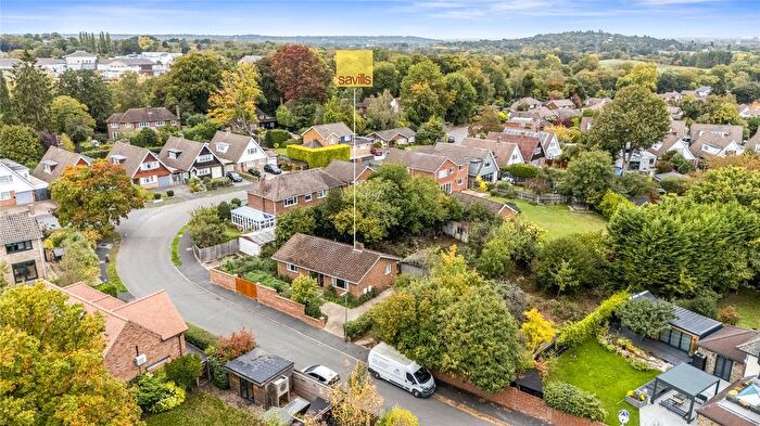 2 Bedroom Bungalow For Sale In Waverley Drive, Chertsey, Surrey, KT16