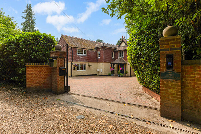 6 Bedroom House For Sale In Headley Fields, Headley, GU35