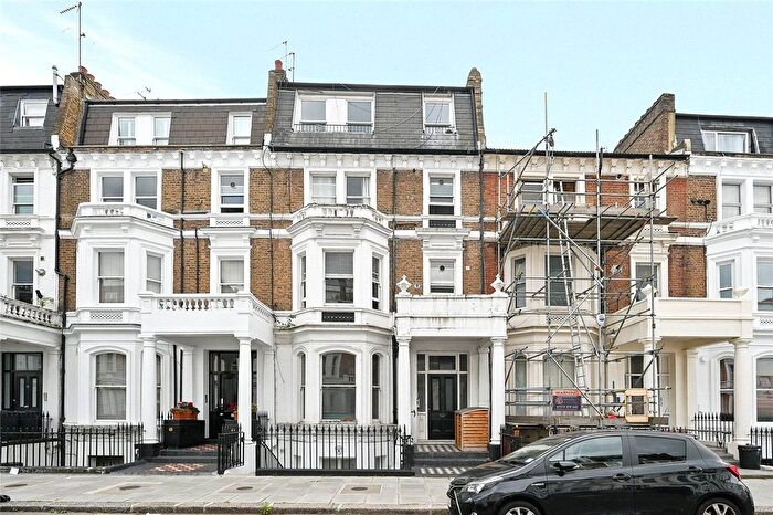 1 Bedroom Flat To Rent In Sinclair Gardens, Brook Green, London, W14