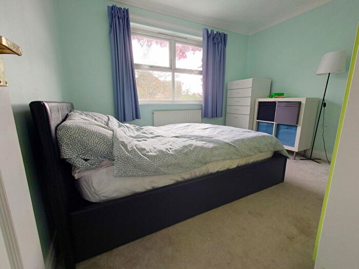 4 Bedroom Detached House For Sale In Monks Drive, Eye, Peterborough, PE6