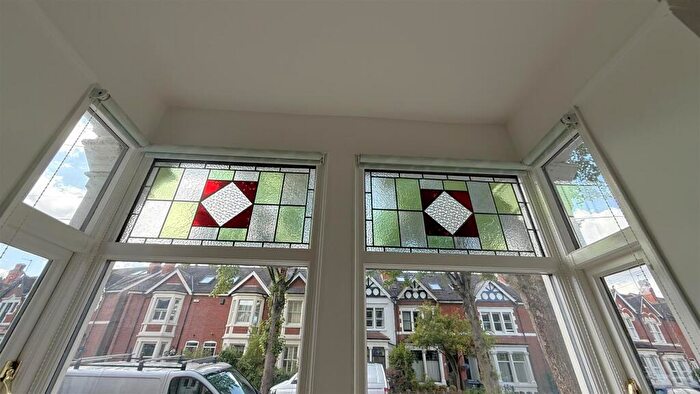 3 Bedroom Terraced House For Sale In Sir Johns Road, Selly Park, Birmingham, B29