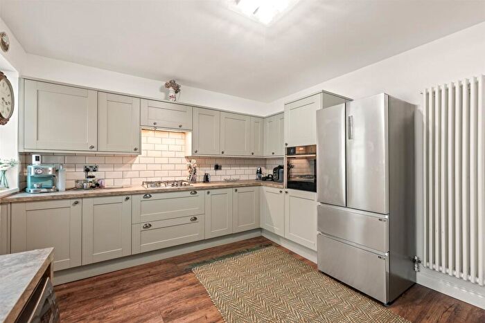 2 Bedroom Detached Bungalow For Sale In Newbridge Lane, Old Whittington, Chesterfield, S41