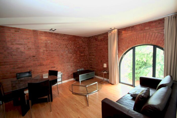 2 Bedroom Flat To Rent In Arnold Road, London, E3